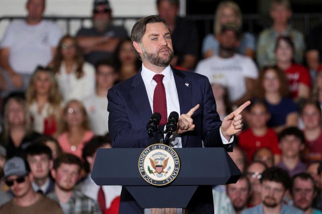 美伊谈判风向突变？万斯罕见松口，16日伊斯兰堡再谈就在外界还在揣测美伊谈判是