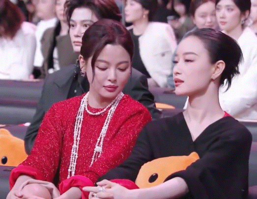 辛芷蕾好像发现了什么？倪妮说……