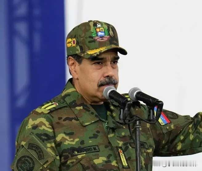 马杜罗向美国妥协，愿意交出政治大权，但保留军权。但美国却拒绝了！11月30日