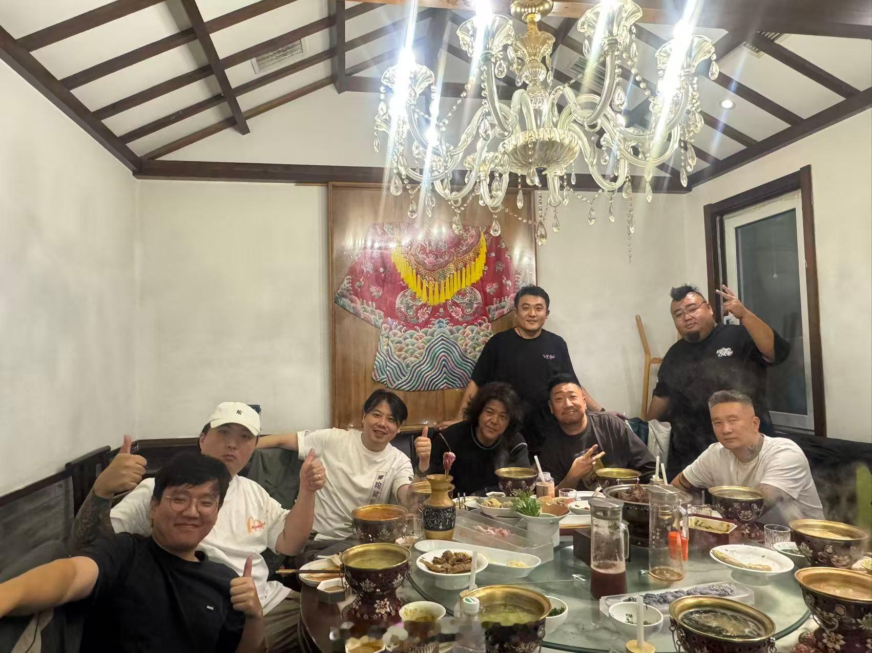 和日本友人吃个饭，明天看友人干活[666][666][666]​​​