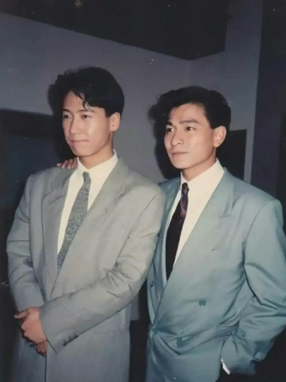 我一直有个很有趣的疑问：如果四大天王刘德华、张学友、黎明、郭富城在同一时间各自开