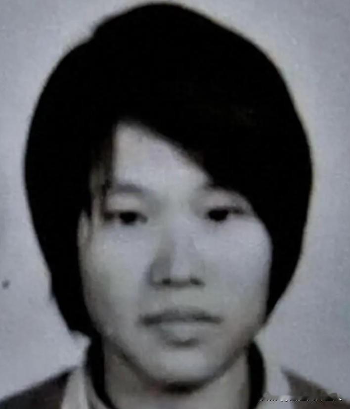 1965年，重庆一“女子”拥有两套生殖系统，她十八岁先是嫁老公生下一子，后竟然发