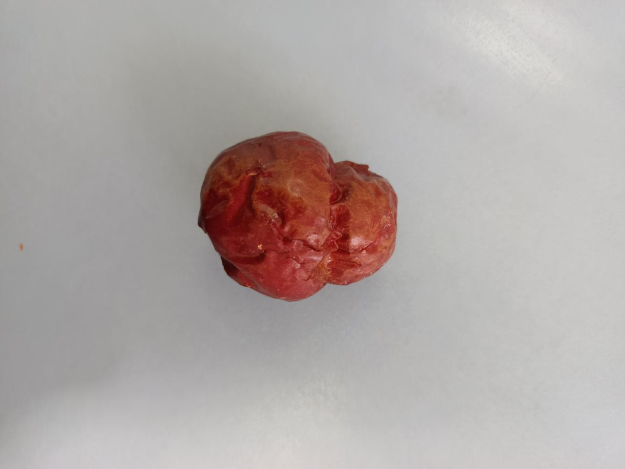 这颗枣子成精了，大家看看像什么呢？