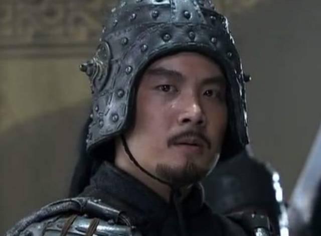 公元214年，刘备打进成都，俘虏了刘璋手下最能打的大将——张任。谋士们劝他：