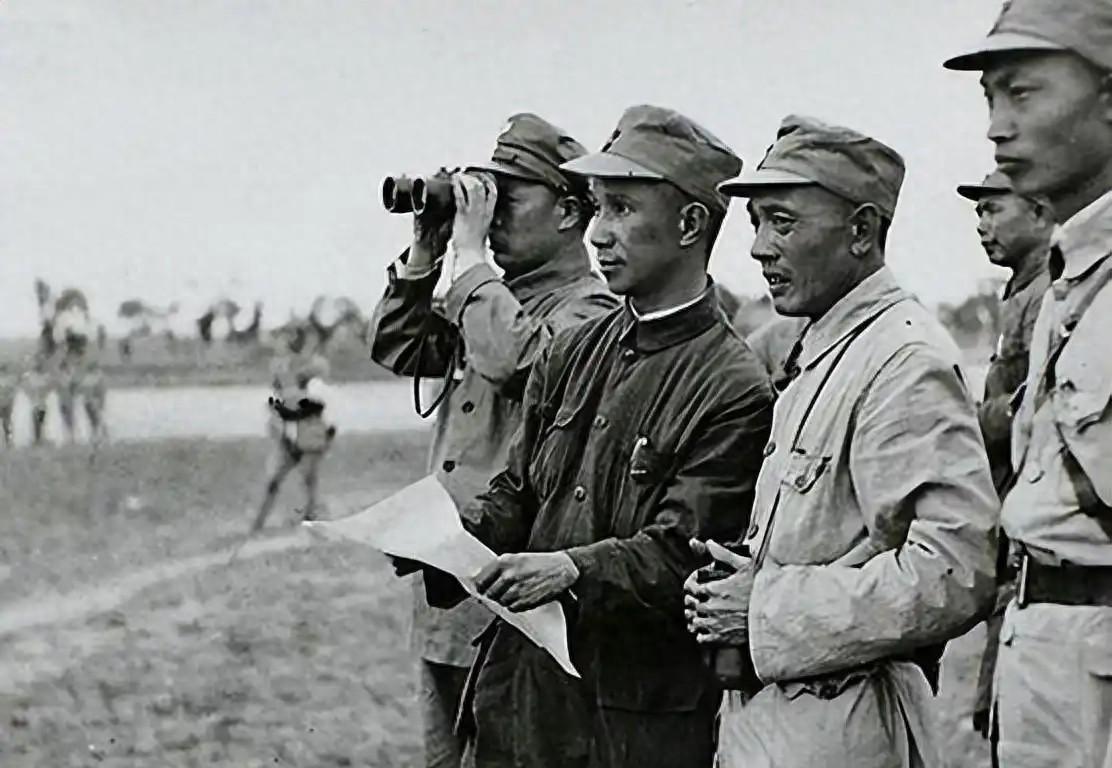 1947年毛主席电令撤离临沂，粟裕却加强防御，毛泽东直问谁的决策出现了错误？1
