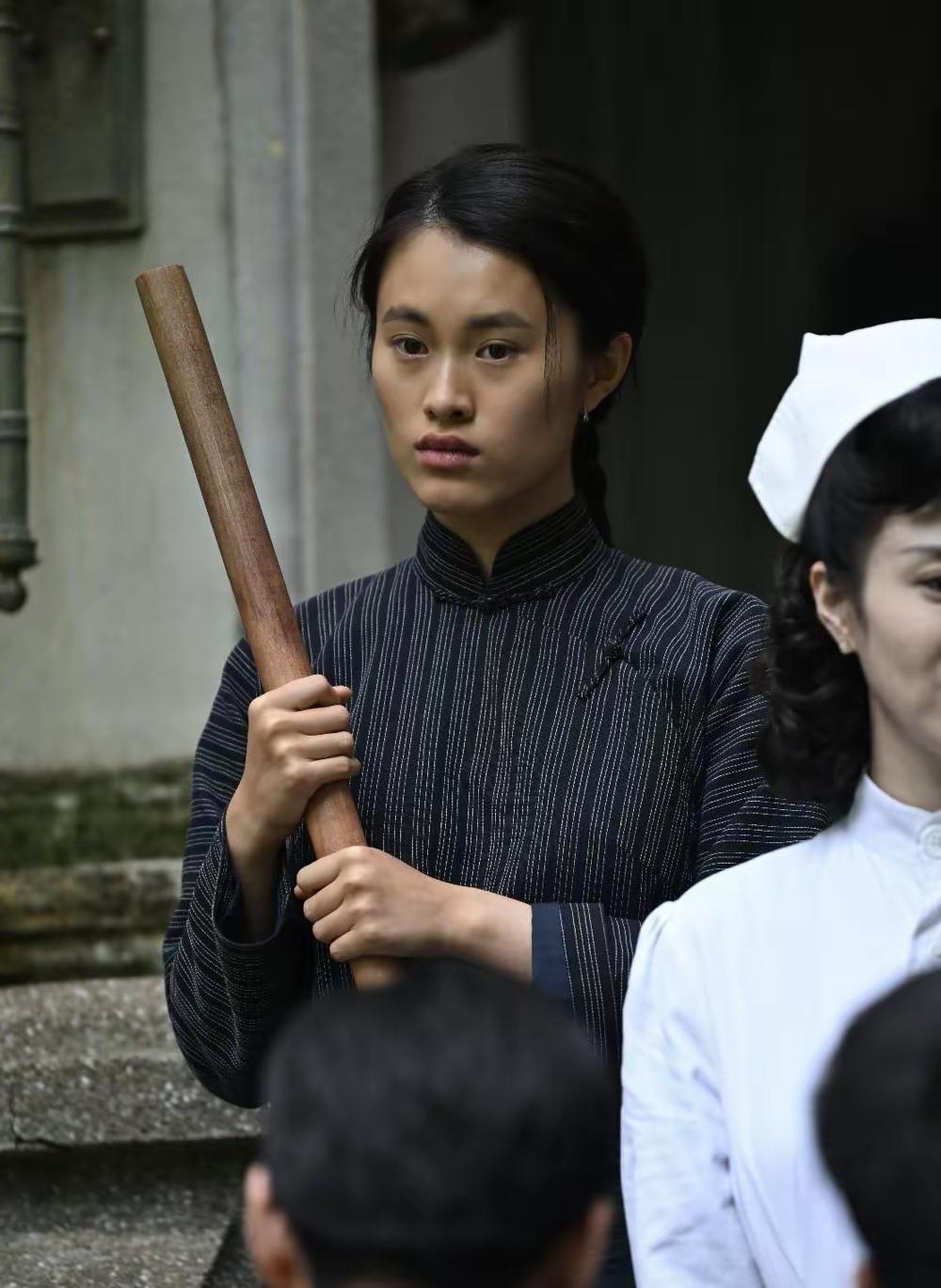 谁懂《沉默的荣耀》阿兜？几秒特写藏着真历史，小人物比主角还戳心追《沉默的荣耀