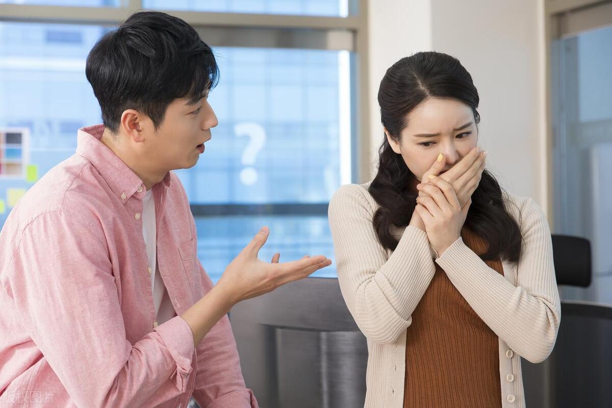 我表弟离婚2年多，工资从原先的4000变成现在的1万左右，那个之前嫌他穷的前妻又