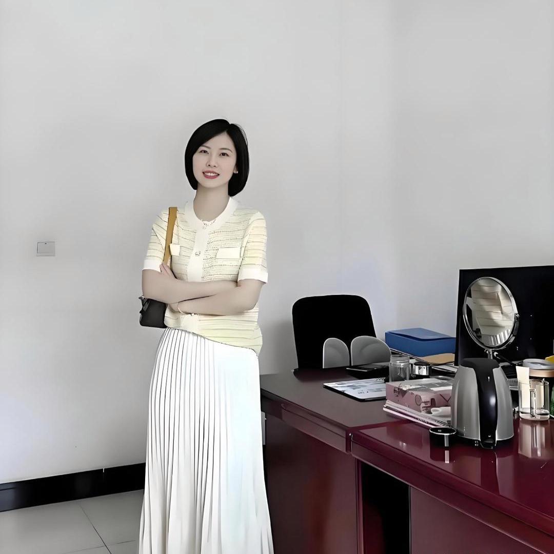 公司新来的财务，我很不明白，为什么老板给出了一个月6万的工资，这可是我们大家一年