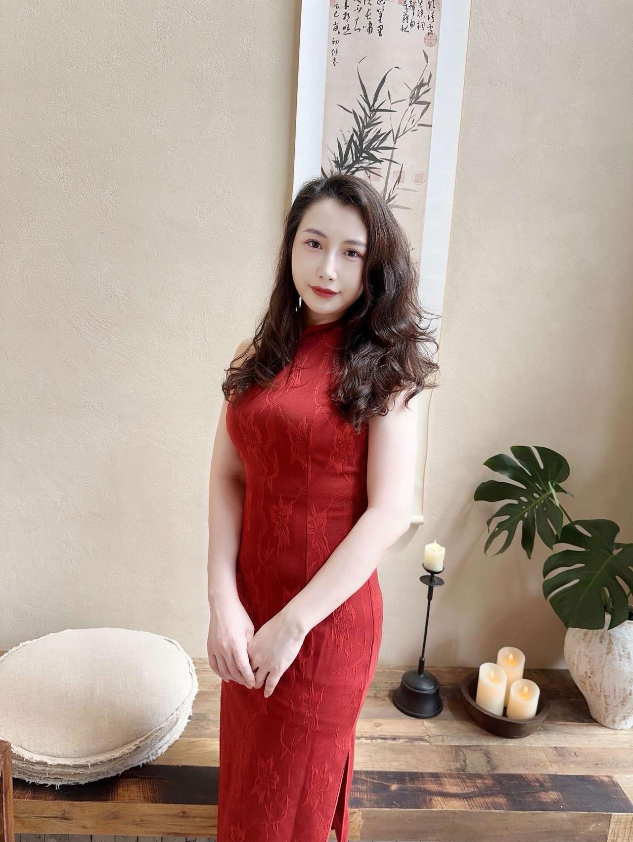少妇给人一种很安心过日子的感觉