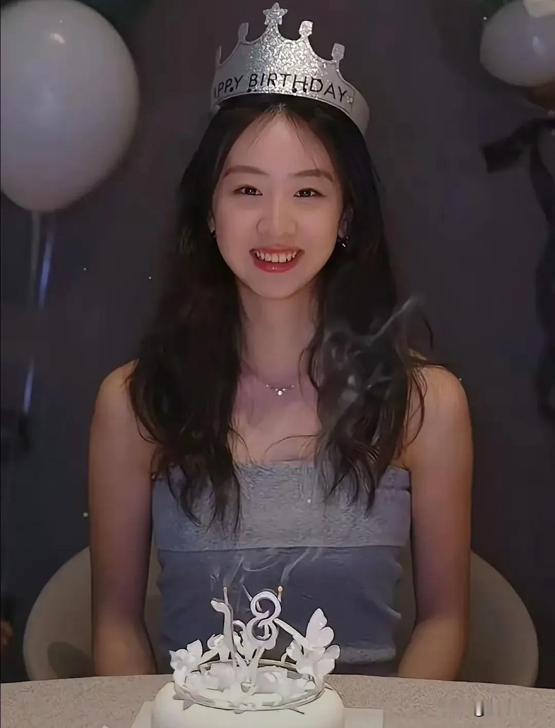 田亮18岁女儿森碟，不一般啊！8月1日，田亮在社交平台晒出一段视频——18岁