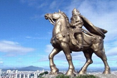 1662年，郑成功的儿子，20岁的郑经与35岁乳母生下一子。38岁的郑成功气得