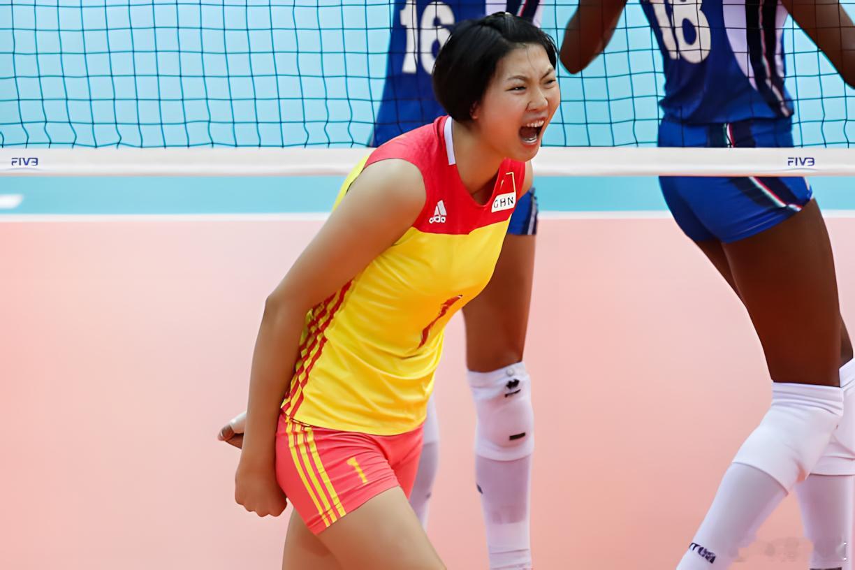 袁心玥中国女排【袁心玥受访谈未来：对海外打球仍有向往，但也到了考虑新方向的年纪】