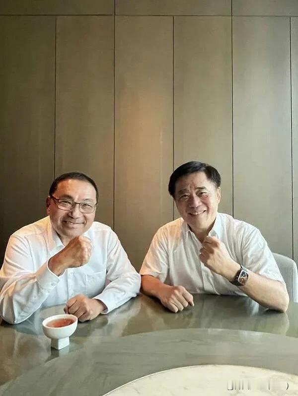 就是这么直白的说：“一定要胜选”！最大的党员票仓新北市长侯友宜公开力挺郝龙斌。