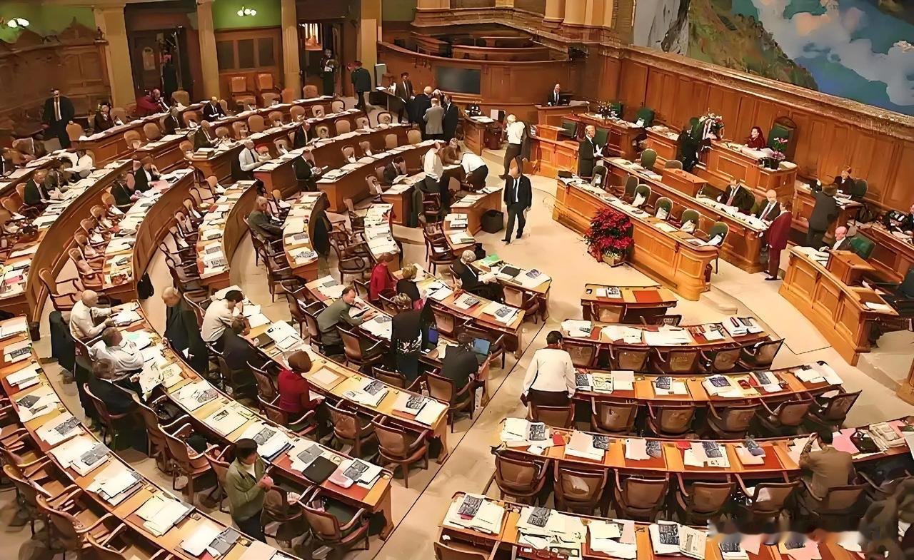 瑞士联邦委员会突然宣布:2月11号，瑞士联邦委员会大笔一挥，批准了价值32