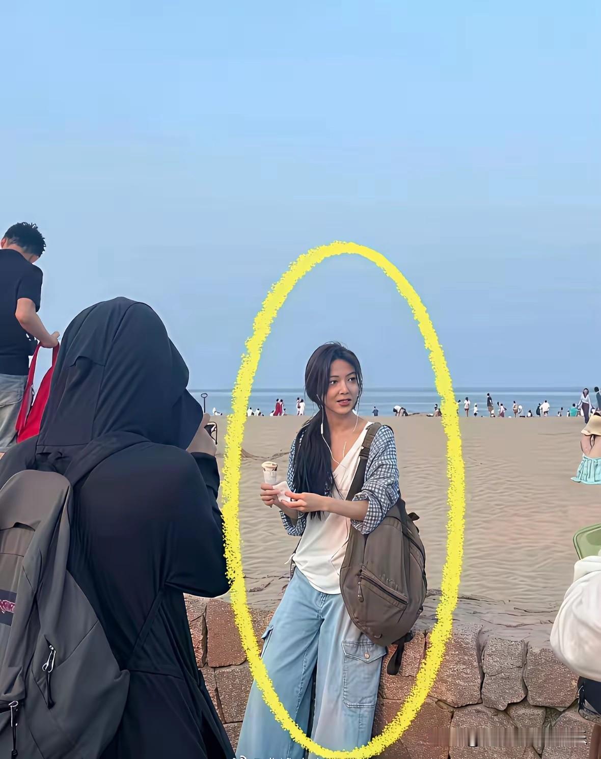 碰到一个大明星，你们认识吗？