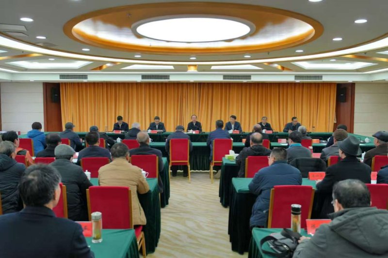 全市老干部经济形势通报会召开孟景伟主持并讲话 张君毅通报情况 周东明花家红出席