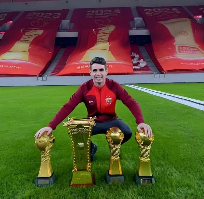 上港队下赛季引援补强工作可能是这三位重量级大佬负责，主帅穆斯卡特和老总孙祥，还有