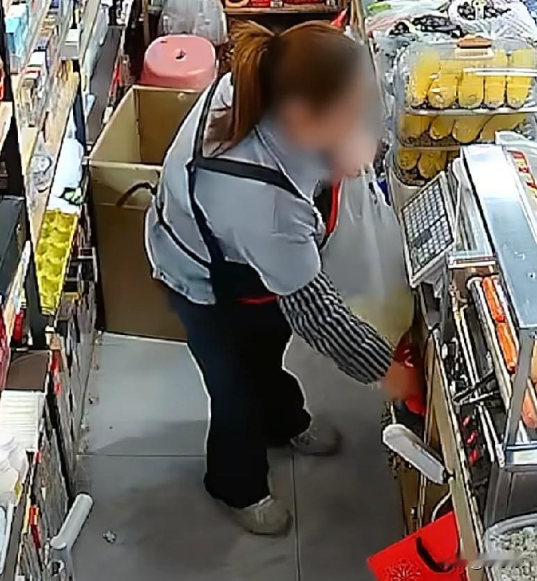 近日，甘肃兰州一家超市中一名女员工，因感觉老板处处针对她，于是不惜违法报复，5个