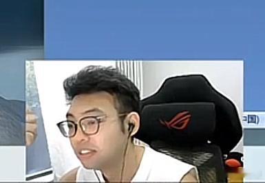 超哥上线了，谈到了老头杯决赛三比零，称对不起去线下的兄弟们，自己输了也很难受，有