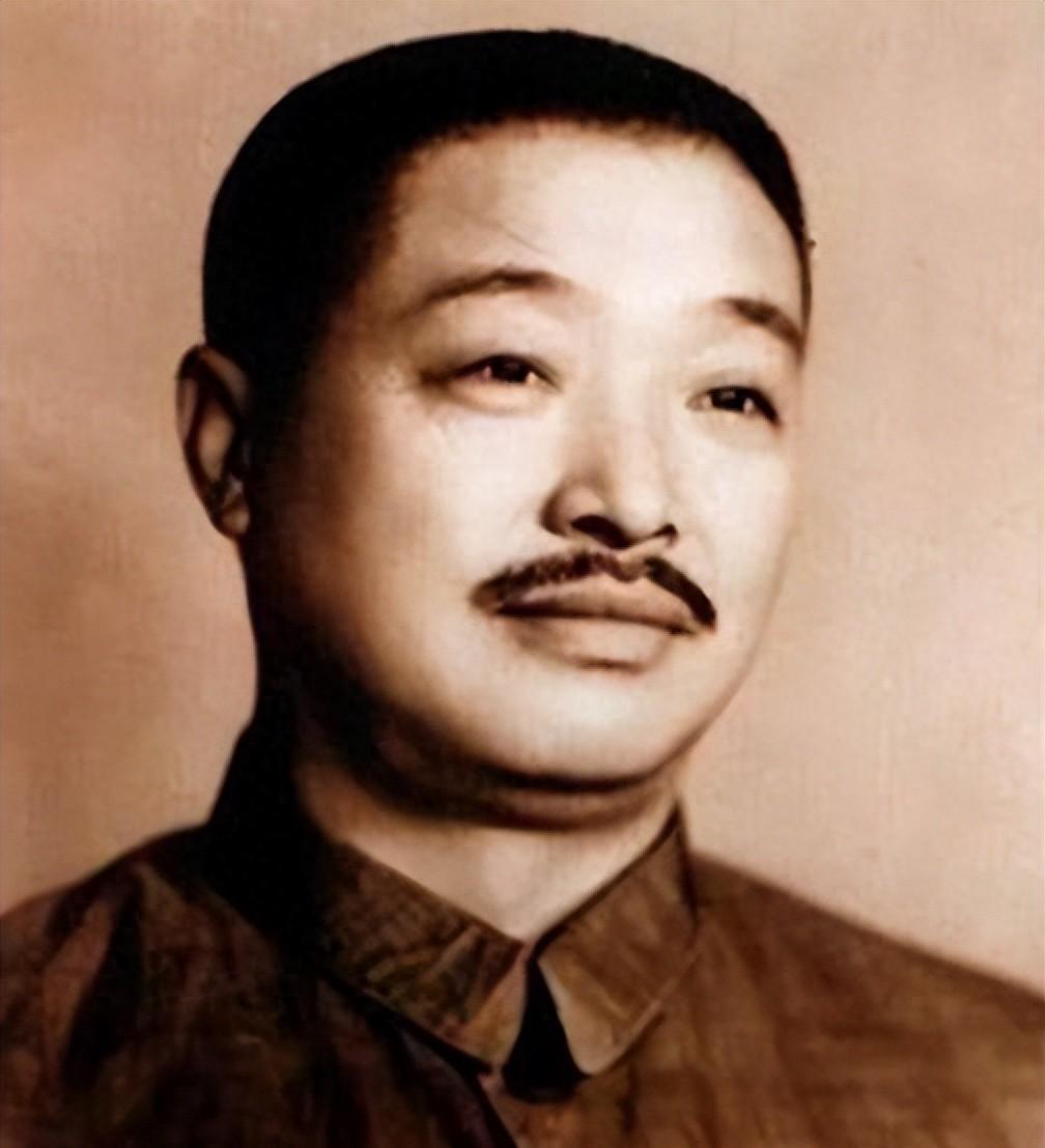 1974年叶剑英审阅为贺龙恢复名誉的稿子时认为平淡无奇，于是建议由廖汉生重新执笔