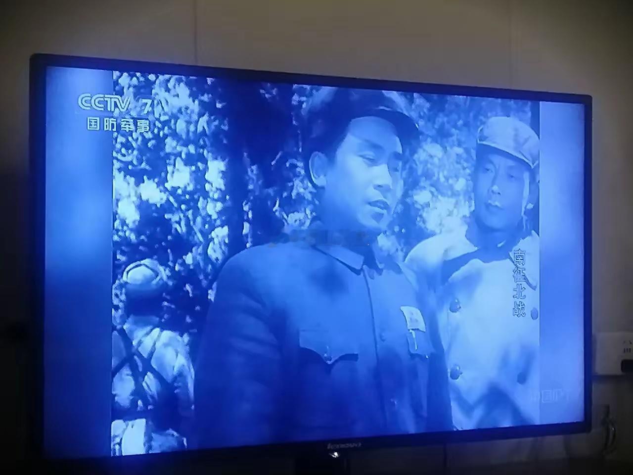 电视跌成白菜价！​有一个网友分享说，2026年跌的最惨的东西就是电视机了，目前2