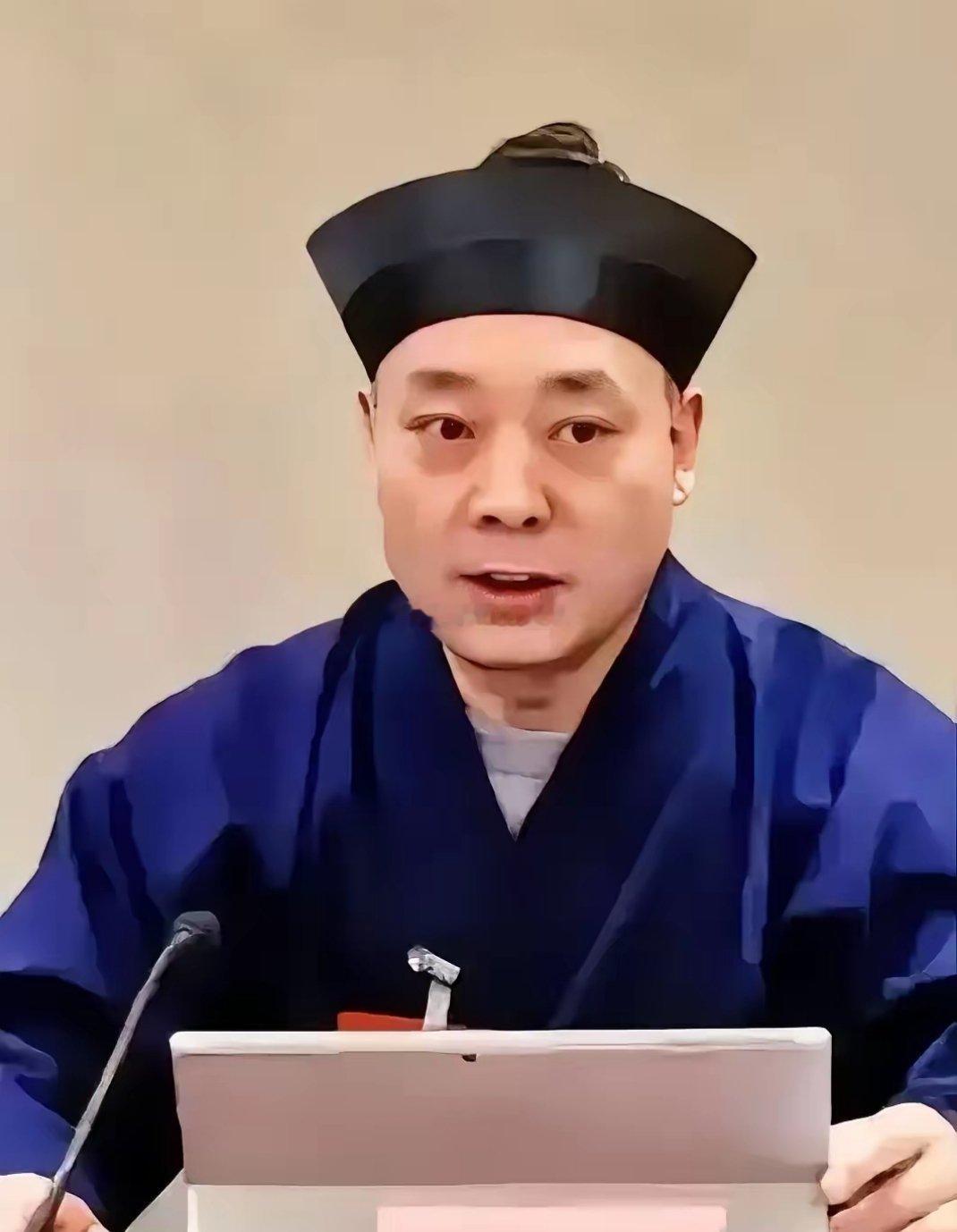 陕西道教协会会长胡诚林被实名举报，道貌岸然的面具彻底被撕碎了。举报他的，是西安市