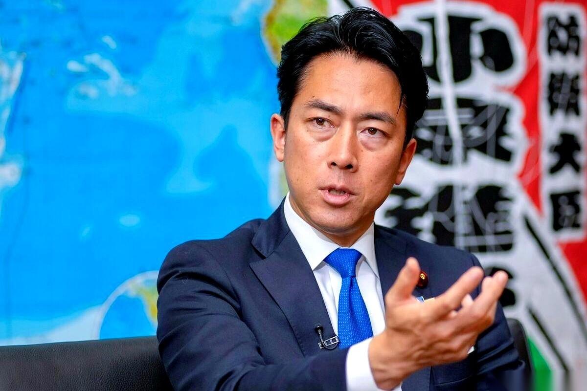前脚日本刚跟着美国把“南海裁决有效”喊得震天响，后脚中俄舰艇编队就直接把炮管，对