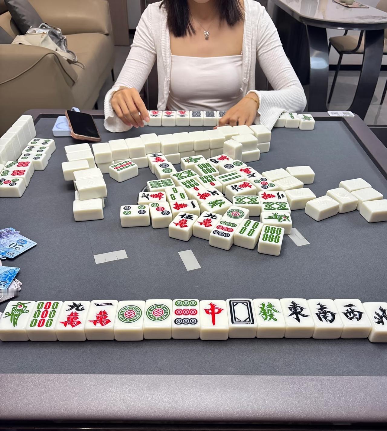 真的是大胡呀！胡了这把，麻将生涯算无憾了...打了三年麻将终于见到十三幺了！