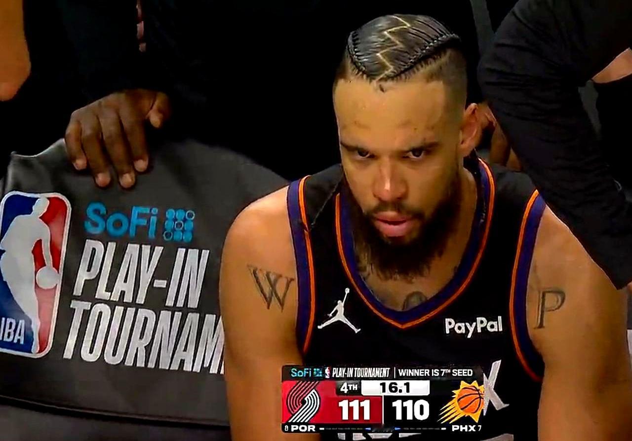 第六次哨声落下时，他坐到替补席边沿，目光像刀，死死盯着对面。附加赛打开拓者，太