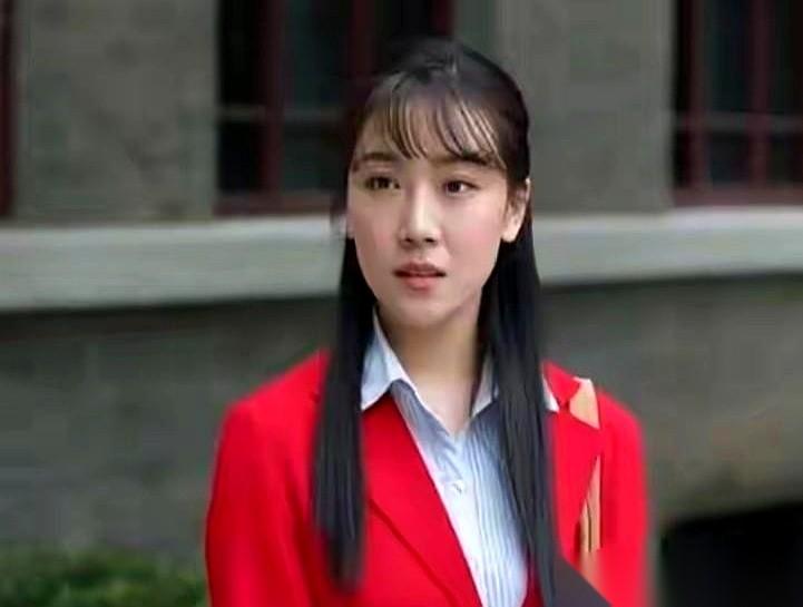 我真的会谢,有些人看男人的眼光,简直就是个谜。就说那个盛雪竹。心心念念的白月