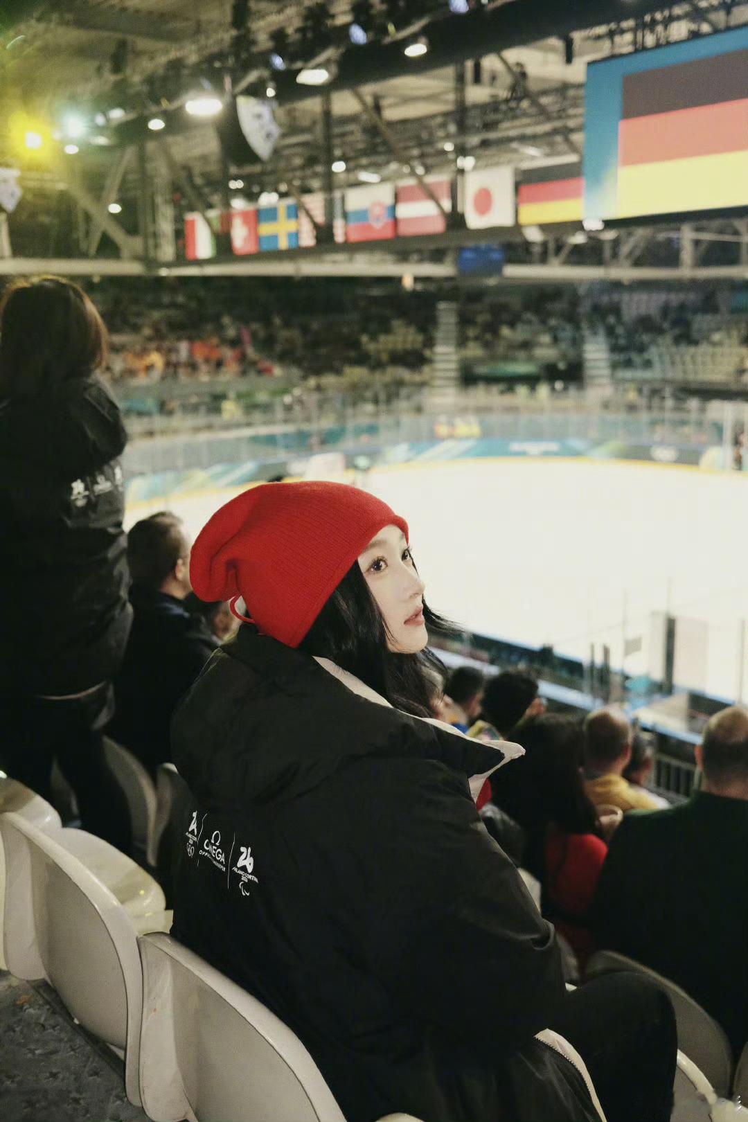 关晓彤2026米兰冬奥会plog关晓彤2026米兰冬奥会plog，姐姐去现场看