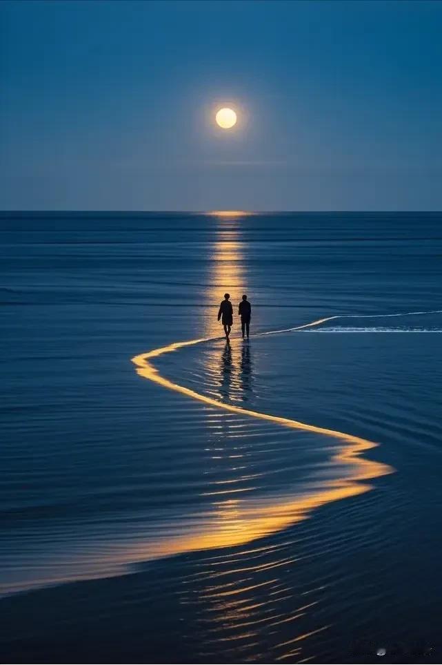 真是时代变了，你知道现在的男生都是怎么谈恋爱的吗？第一，试探没反馈，立刻