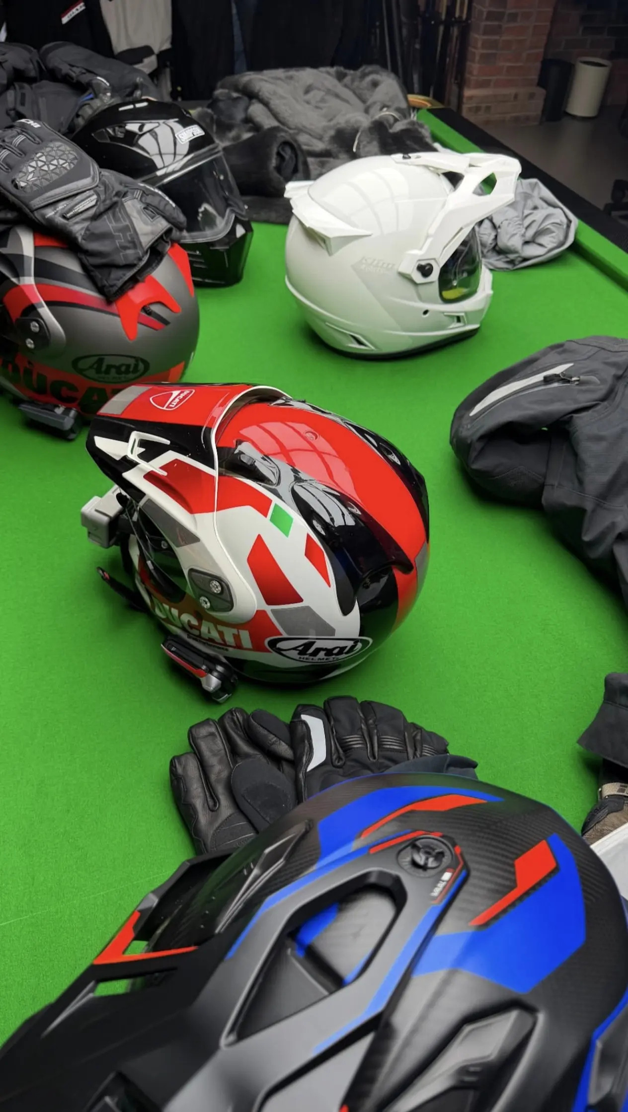 黄景瑜︱20260303︱ins掉落这位哥自从发现ins的阅后即焚功能之后，就贼