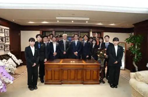 台独分子这下栽大了！黄国昌窜访日本勾结反华势力，自以为得计？国台办一声痛斥，七天