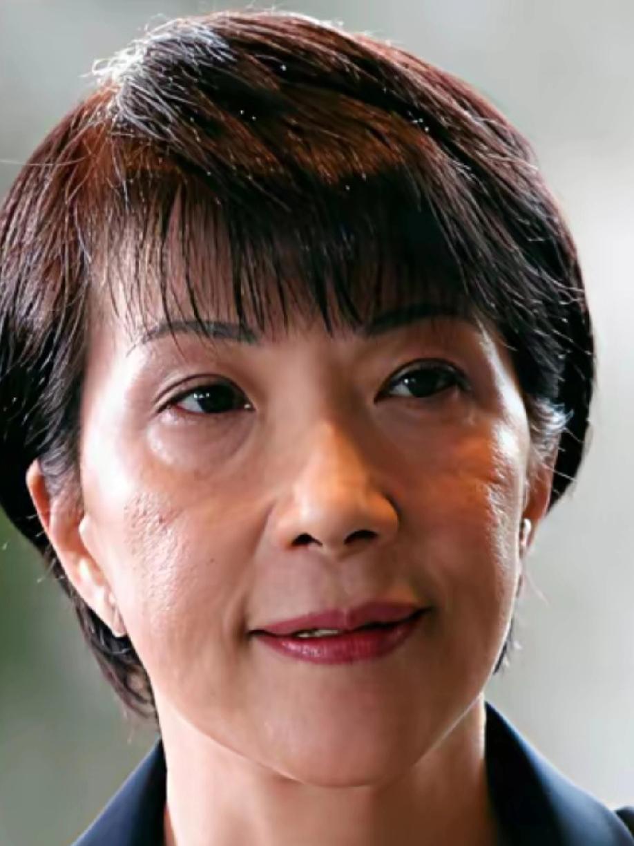 我看过很多相面书，那个搞事早苗的面相，我真的不敢恭维！首先她长得没有福相，看着