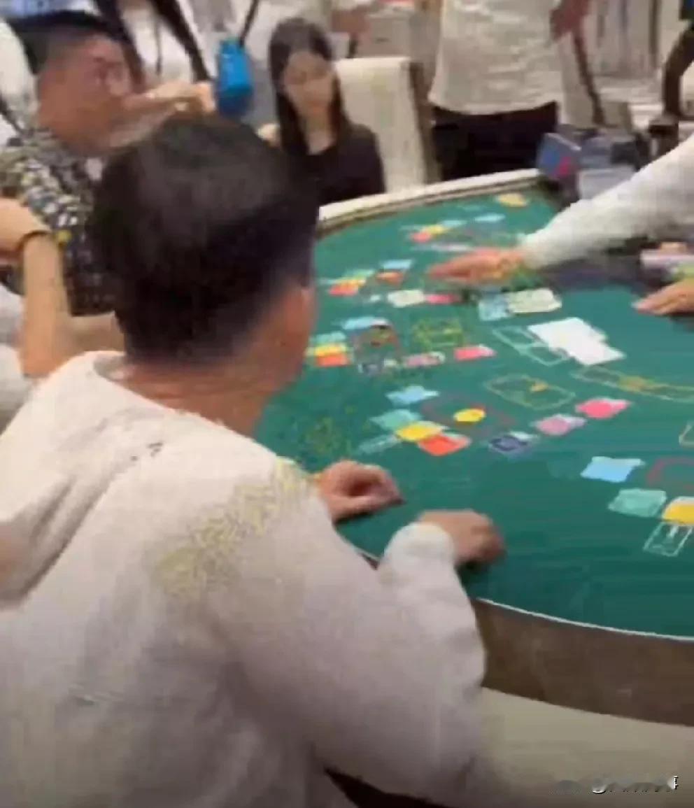 T佑得知刘一手夫妇澳门d博：这人废了！T佑惊讶刘一