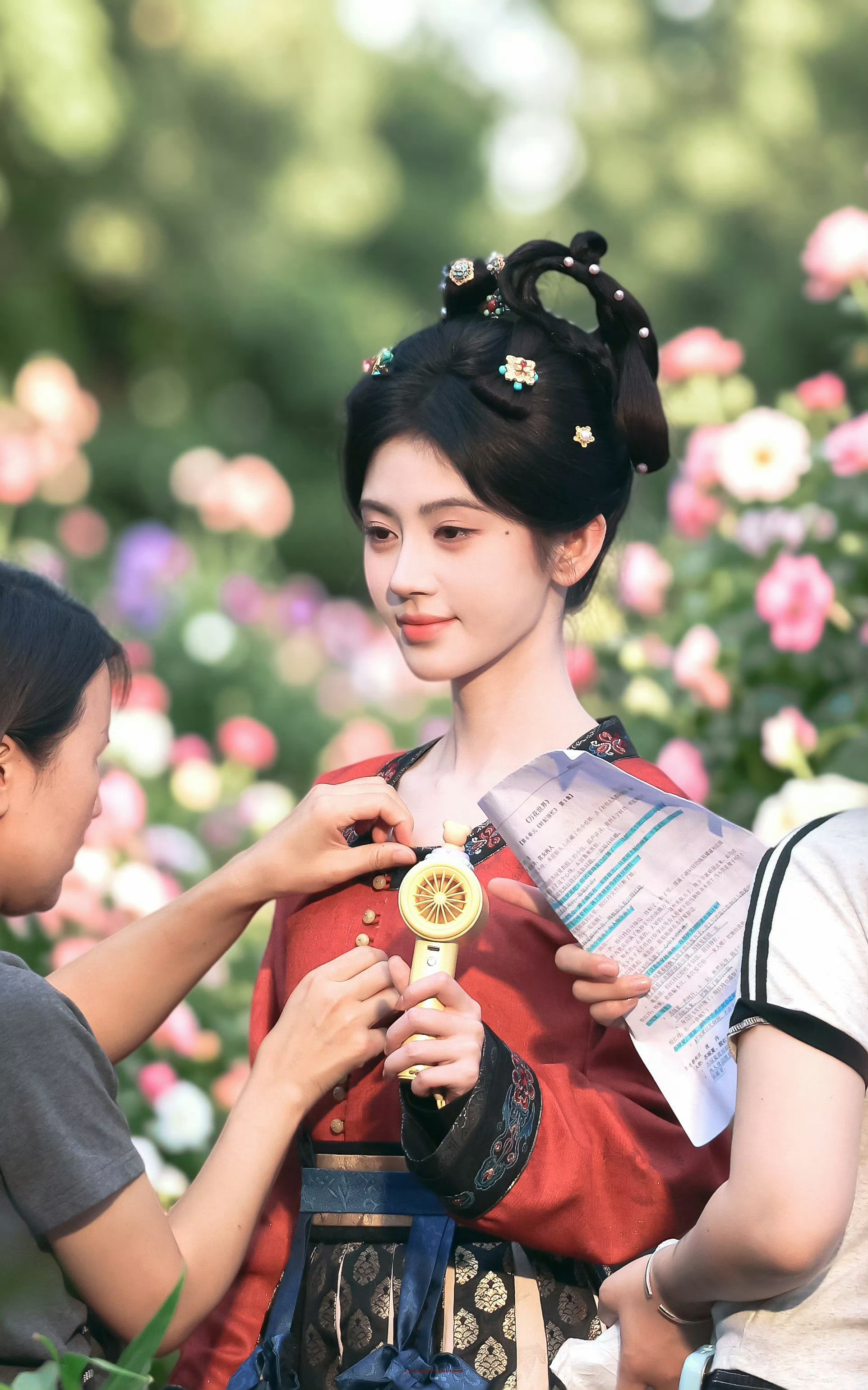 jjy鞠婧祎姜黎非jjy鞠婧祎“若蜜橘是一个孤单的旁行人那鞠婧祎便是绽放光芒的