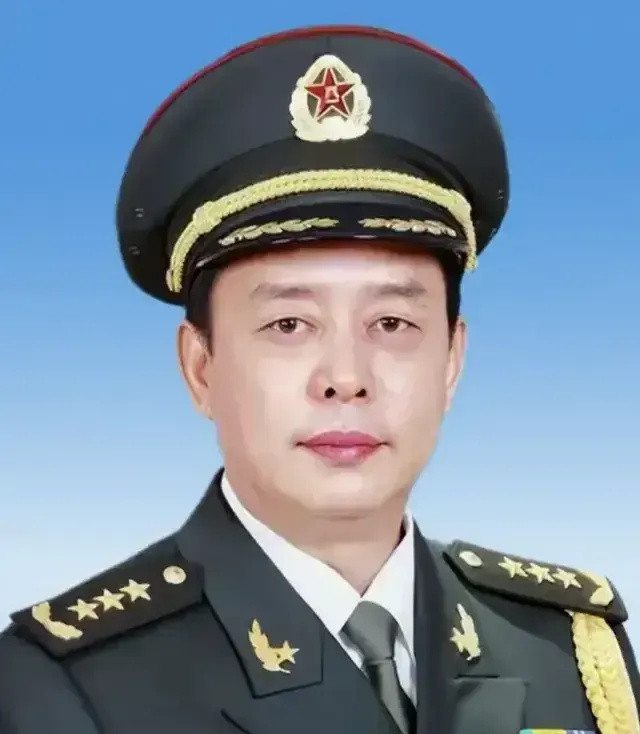 刘冬冬，参加对越自卫反击战，2015年2月25日在北京去世。他不仅是一位