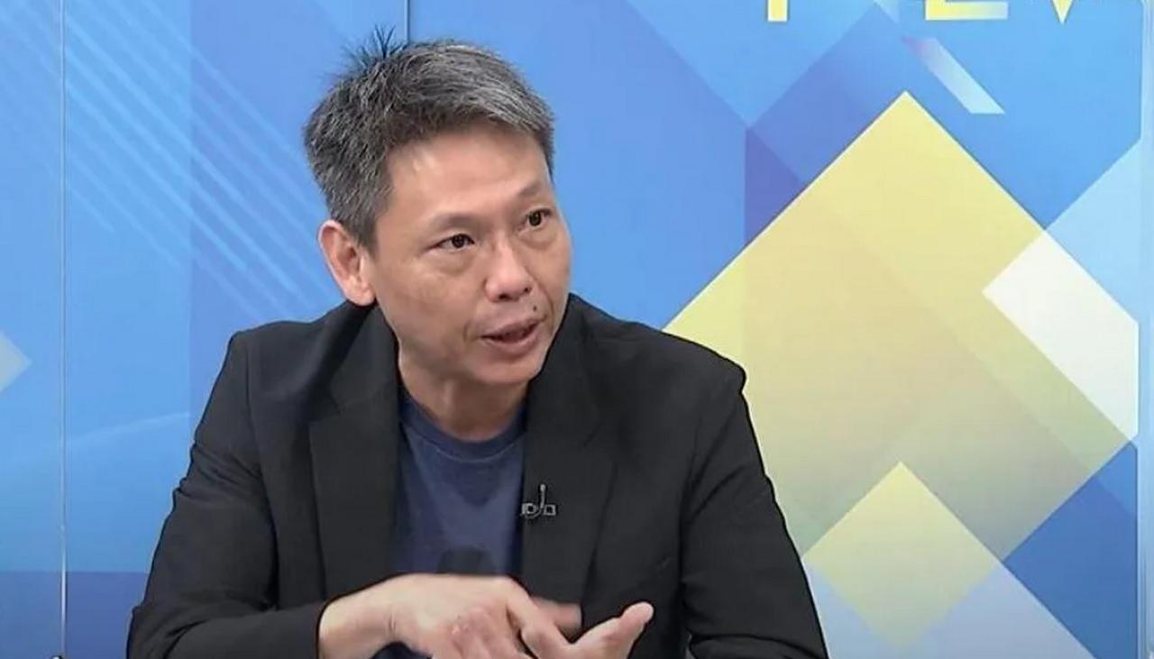 大陆对台海的围猎，直接砸烂了“武统”和“和统”的旧牌桌！对岸名嘴彻底交了底，北京