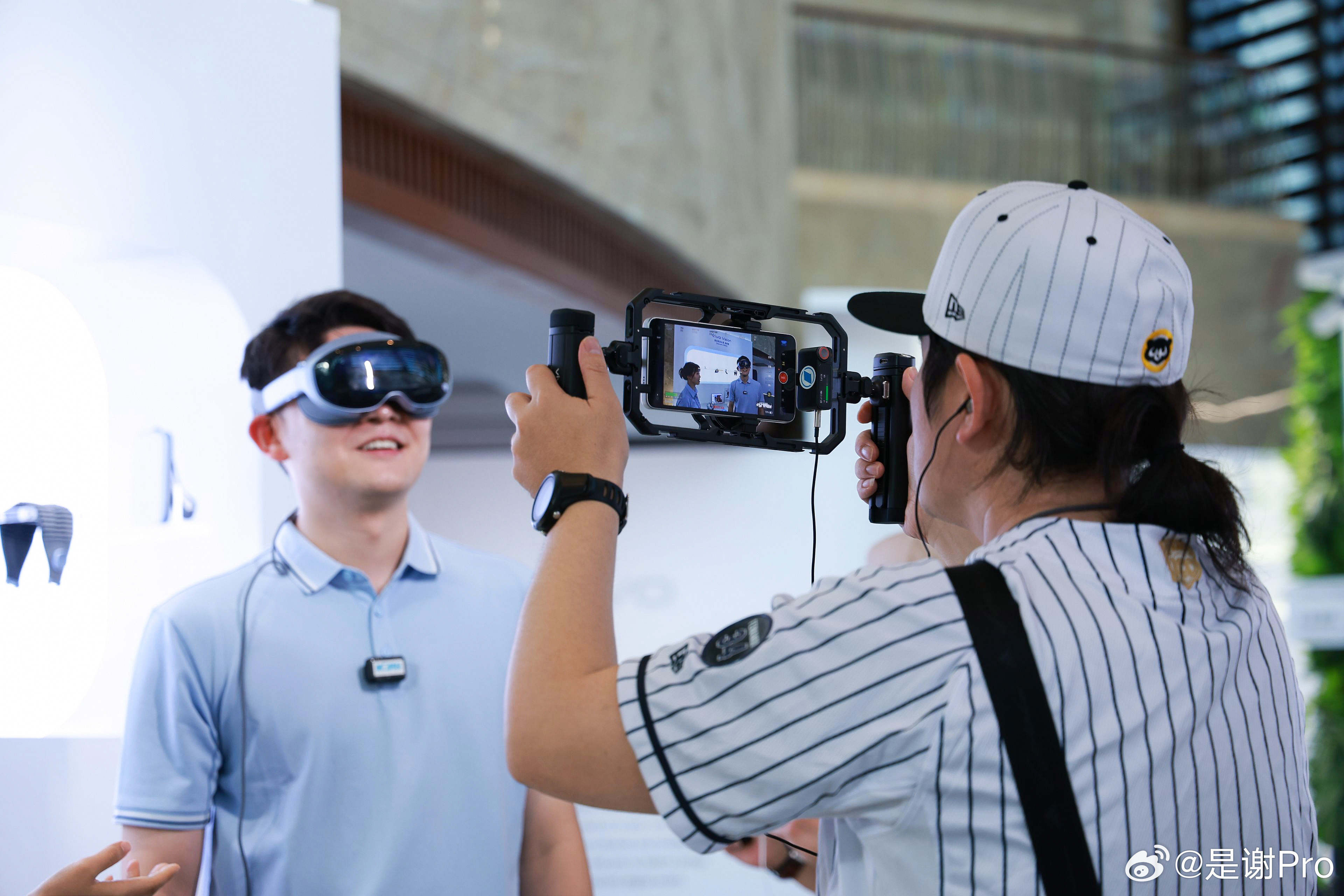 今年的博鳌亚洲论坛2026年年会好多记者都在用vivoX300Ultra，