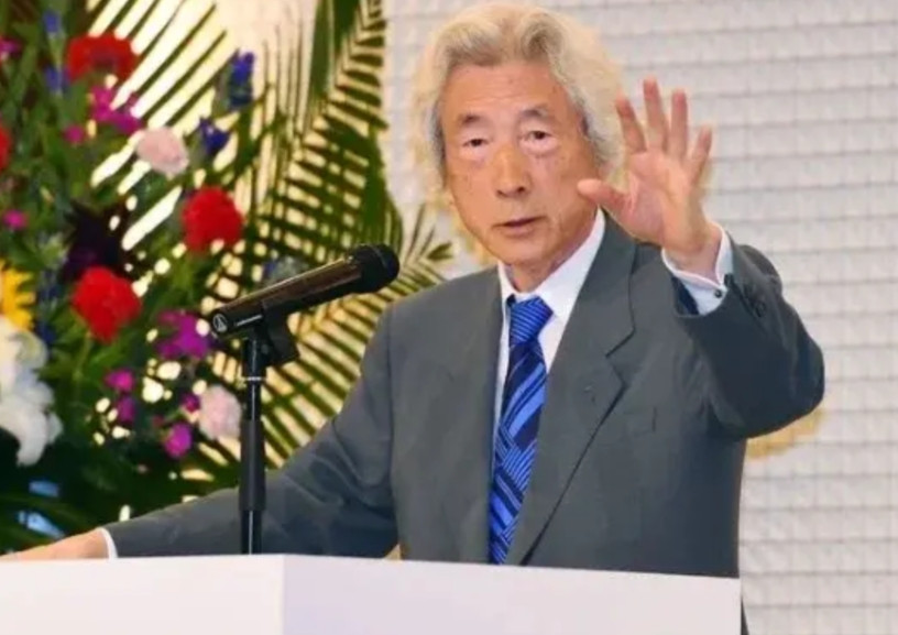 83岁的小泉纯一郎心中暗自高兴，幸好自己44岁的“憨憨”儿子没有竞选成功，不然这