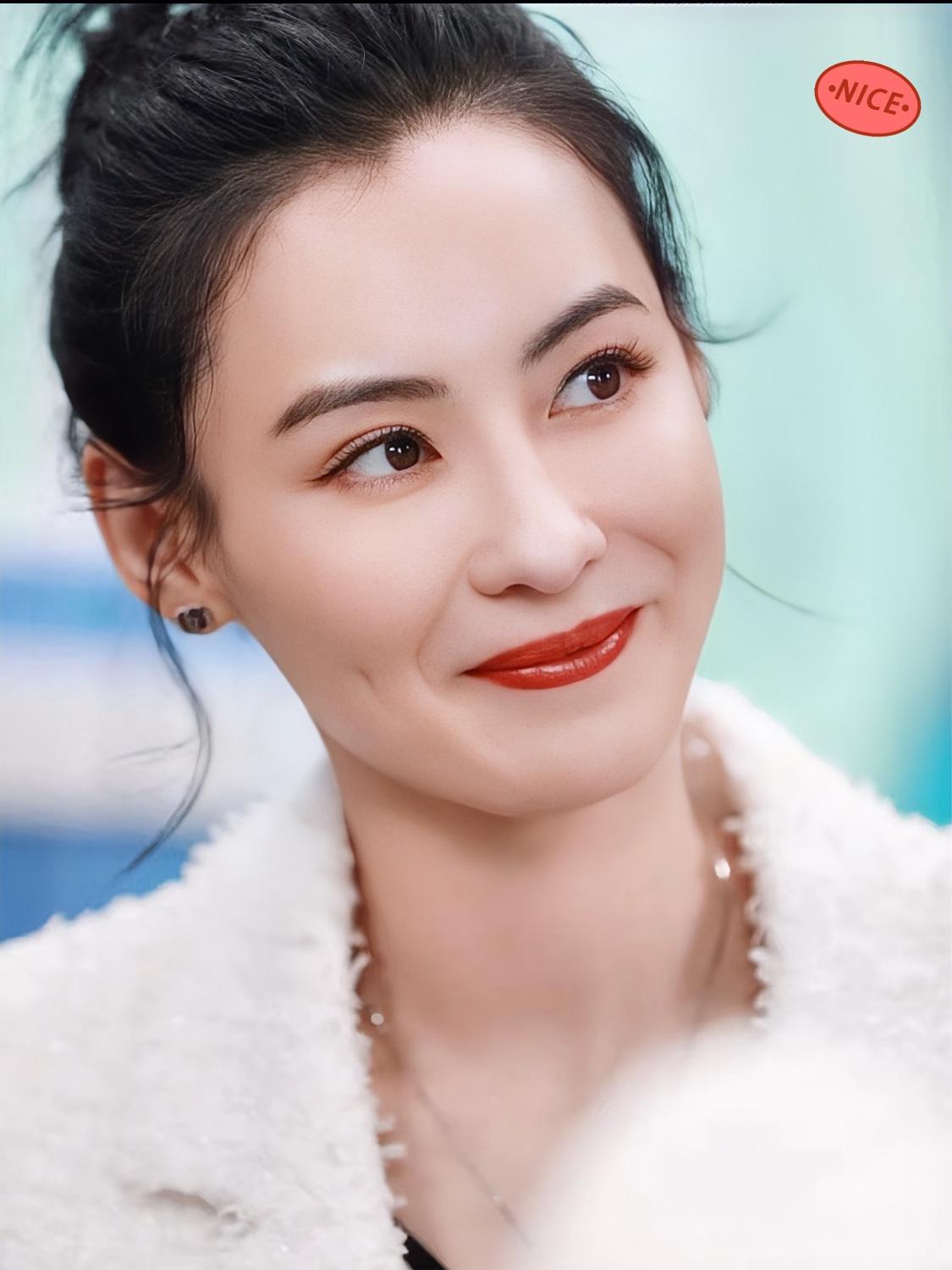 一个举动，让我们彻底看清张柏芝的人品，这次香港大火造成严重损失，张柏芝低调