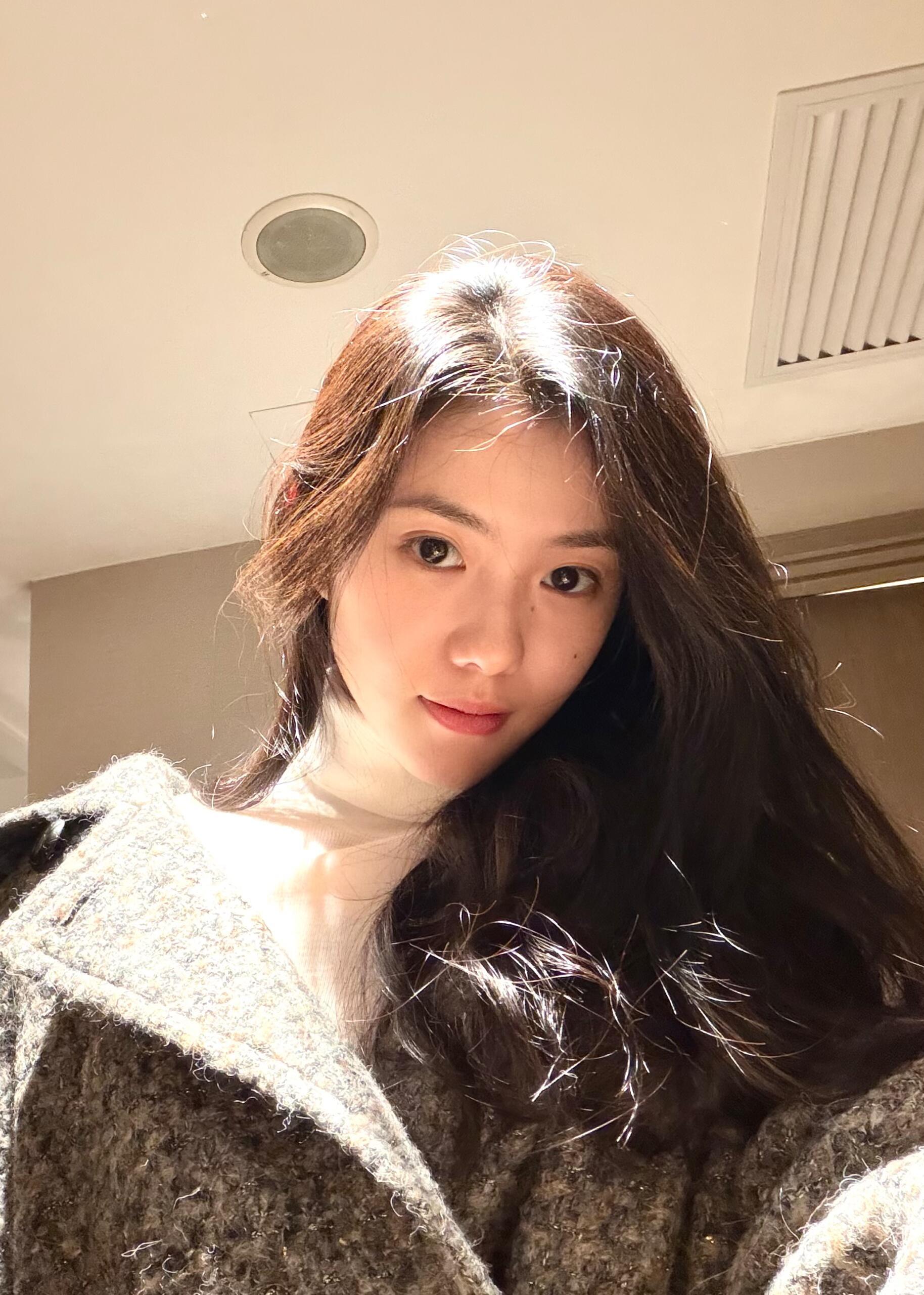 刘浩存今日自拍更新~姐味儿出来了