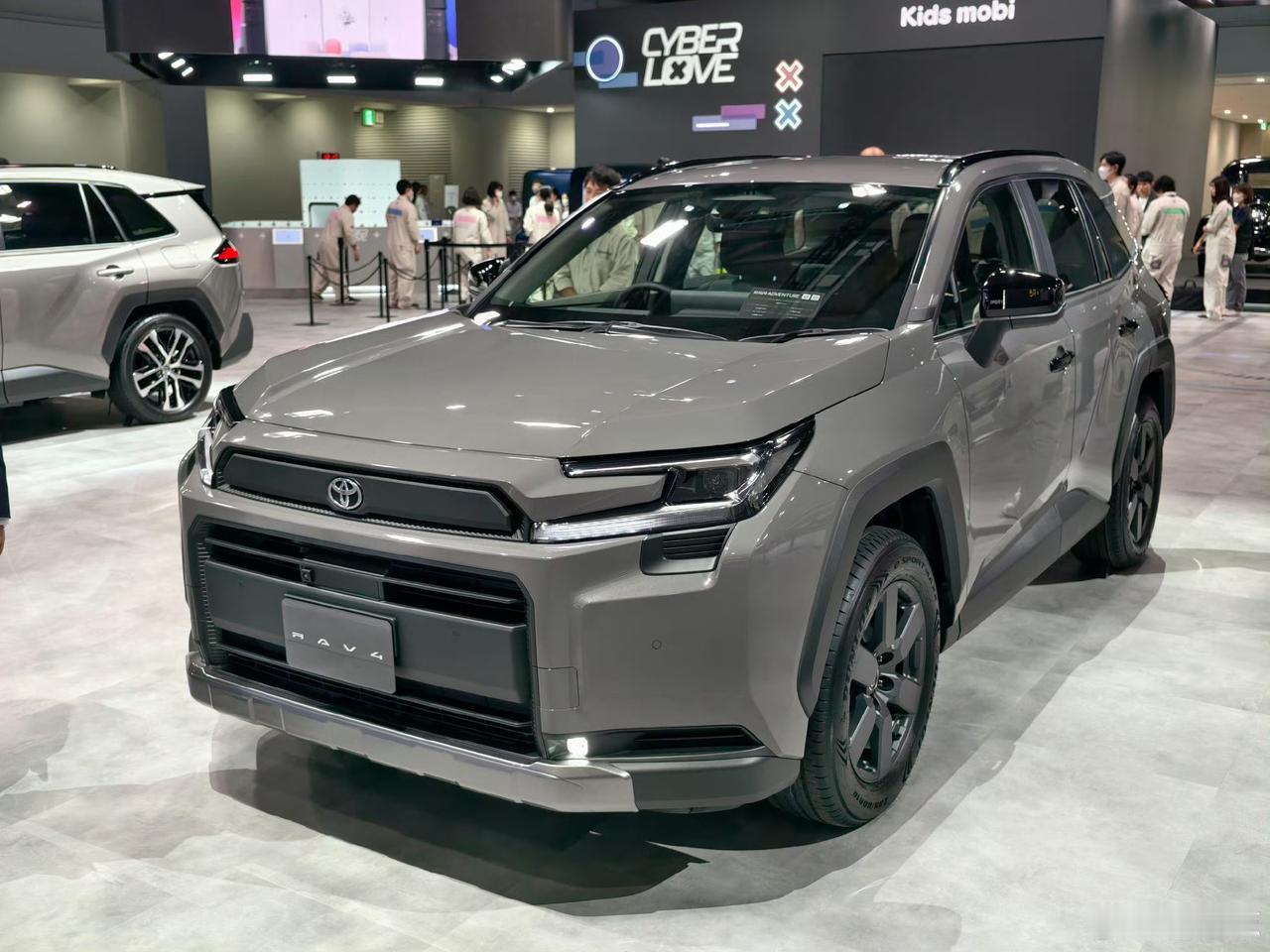 丰田RAV4的三个外观套件哪个最帅？Adventure、Core和GRSpo
