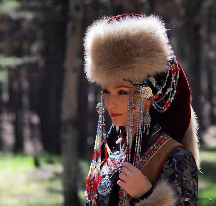 明明是统治民族，为什么清朝蒙古人口却暴减一半？很多人疑惑，蒙古作为清朝的统