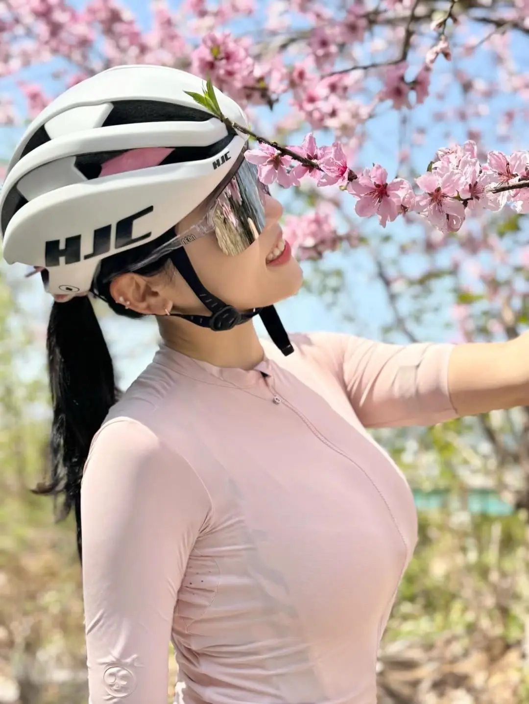 骑行穿搭 女性骑行 骑行生活记录 轻奢骑行风 时尚骑行装备