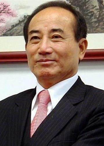 中央不妨迈出更有格局的一步，公开邀请王金平和其他中国台湾省促统促和人士访陆，共商