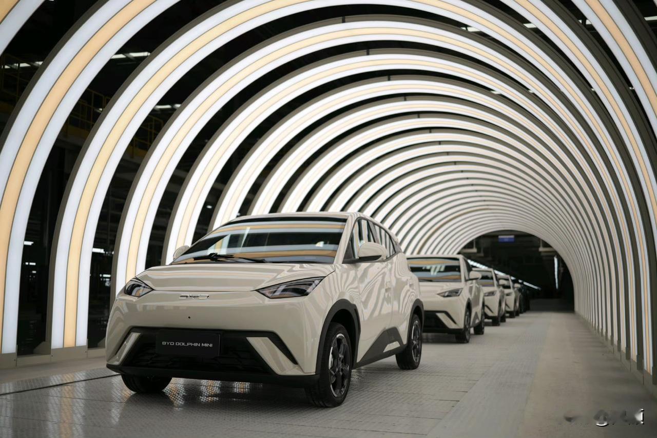 2026年初数据震撼出炉：中国一年汽车产量，已超美、德、日三国总和。2019年