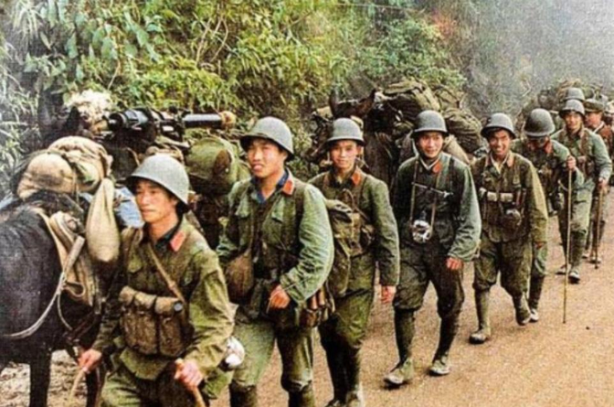 1982年，越军341师副参谋长阮春山突然主动向我国投诚，这一举动让前线部队上下