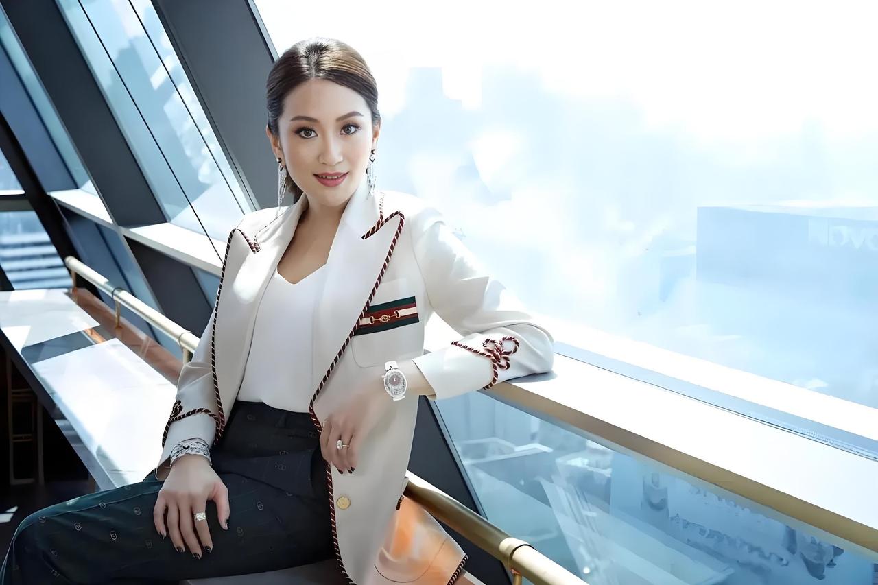 阿努廷马上从“临时工”转为“正式工”了，佩通坦将重新进入政坛吗？当地时间3月